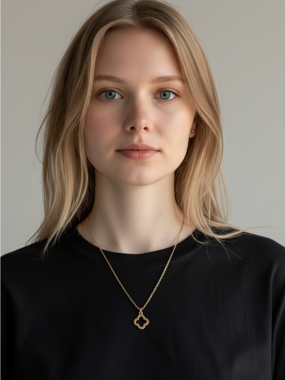 10/16 Gold Clover Pendant Necklace - Elegant Women's Jewelry